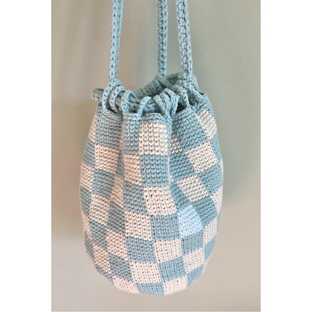 The Knotty Ones crochet blue/white drawstring bucket bag Butter Mom